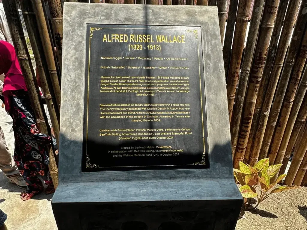 The Wallace plaque in Dodinga.